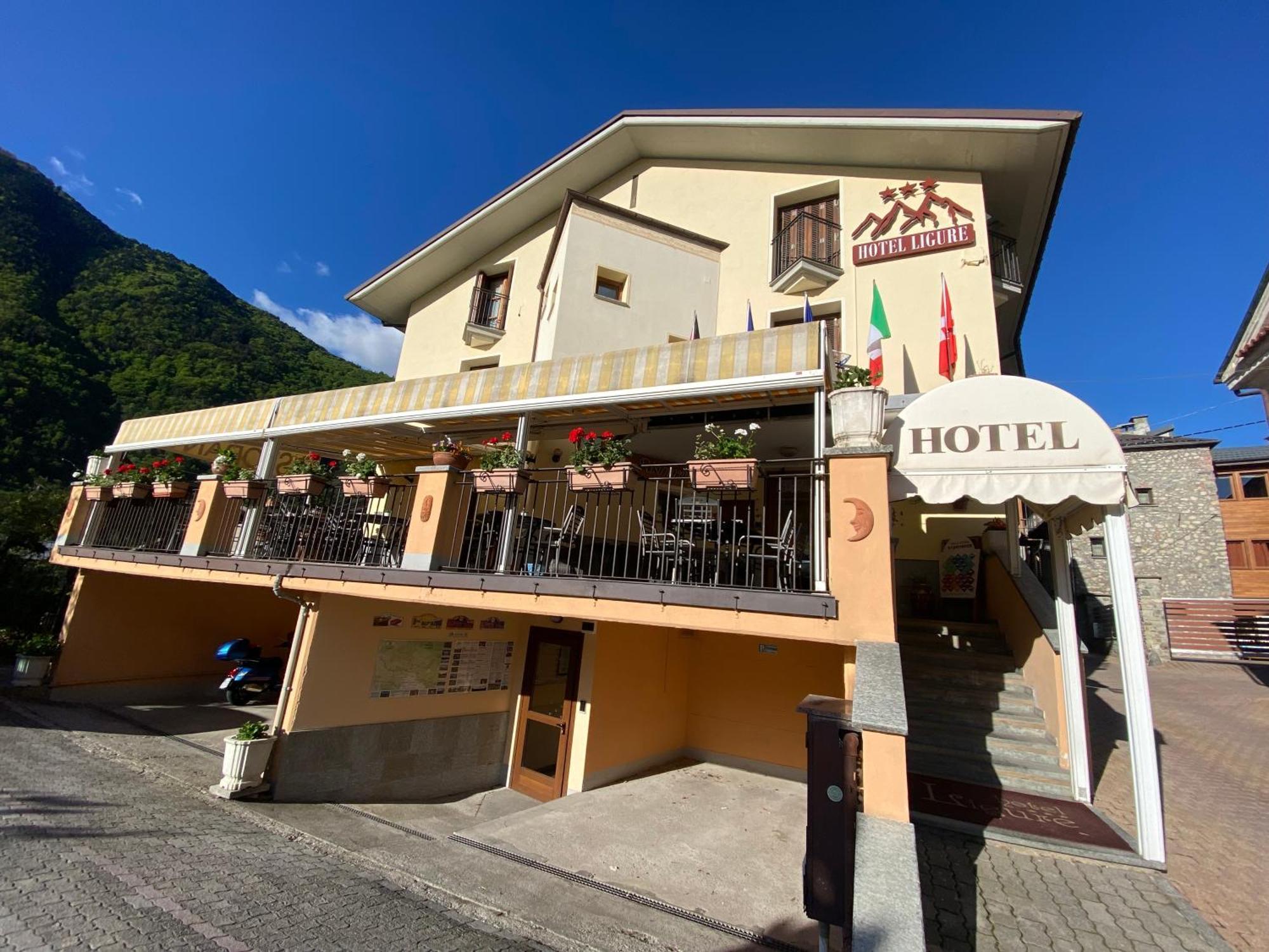 Hotel Ristorante Ligure Vinadio Εξωτερικό φωτογραφία